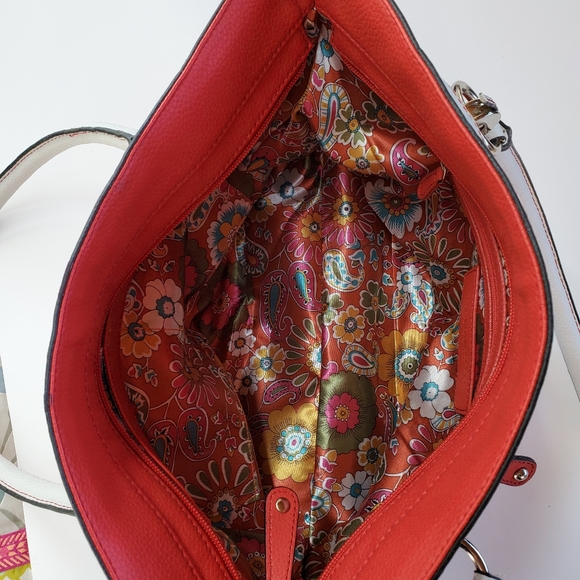 Tignanello Handbag - Picture 7 of 8